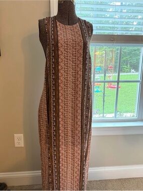 Ecote Sleeveless Printed Maxi Dress in Brown and Cream